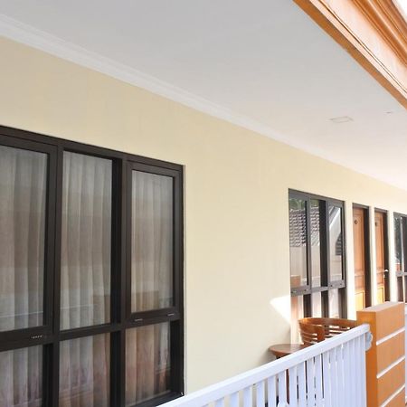 Morse Guest House มะลัง ภายนอก รูปภาพ