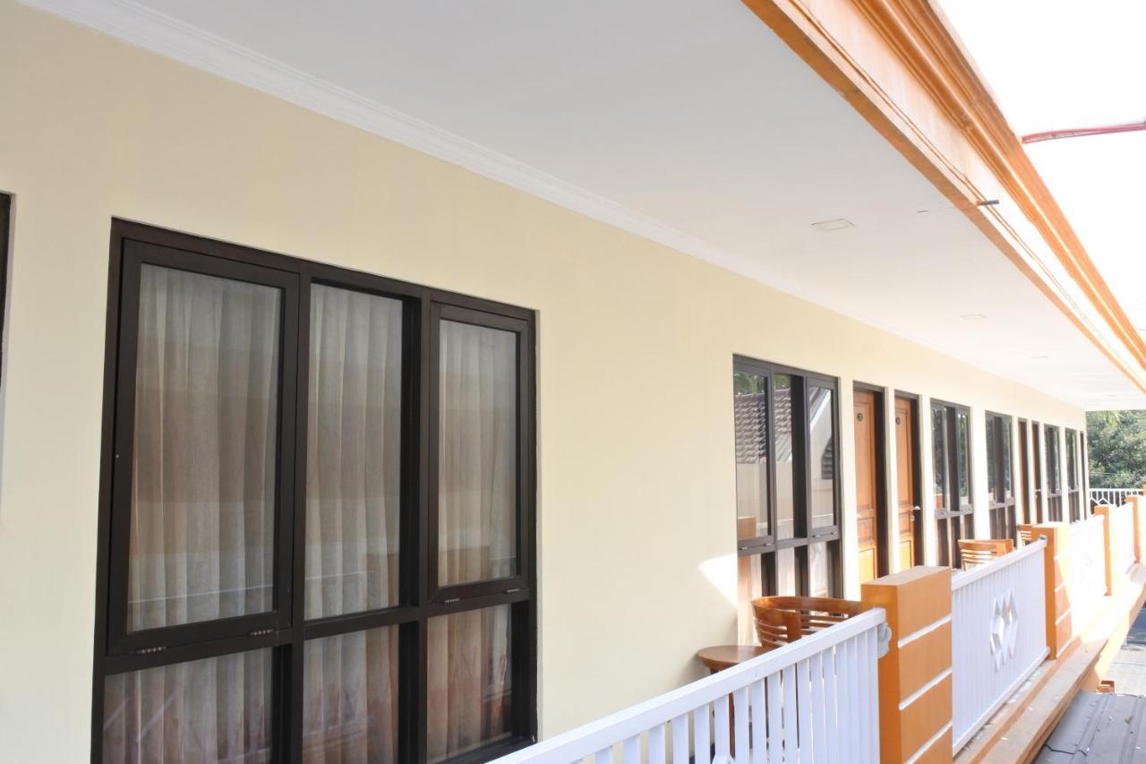 Morse Guest House มะลัง ภายนอก รูปภาพ